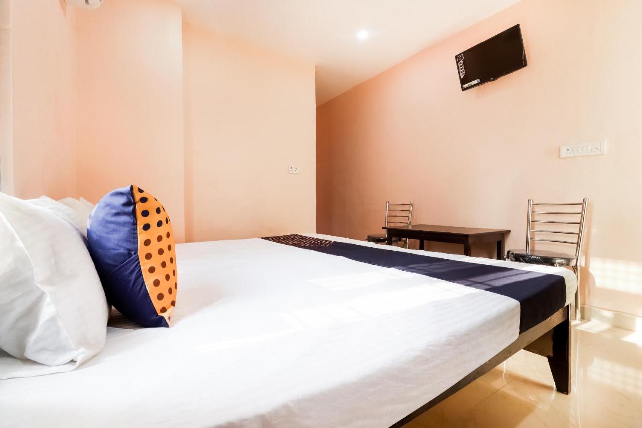 Spot On 63000 Hotel S.S. Plaza Banthra Sikandarpur Exteriér fotografie