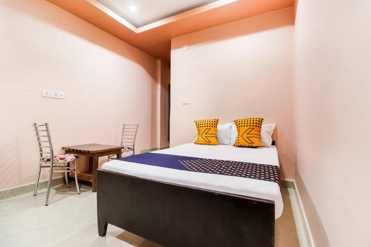 Spot On 63000 Hotel S.S. Plaza Banthra Sikandarpur Exteriér fotografie
