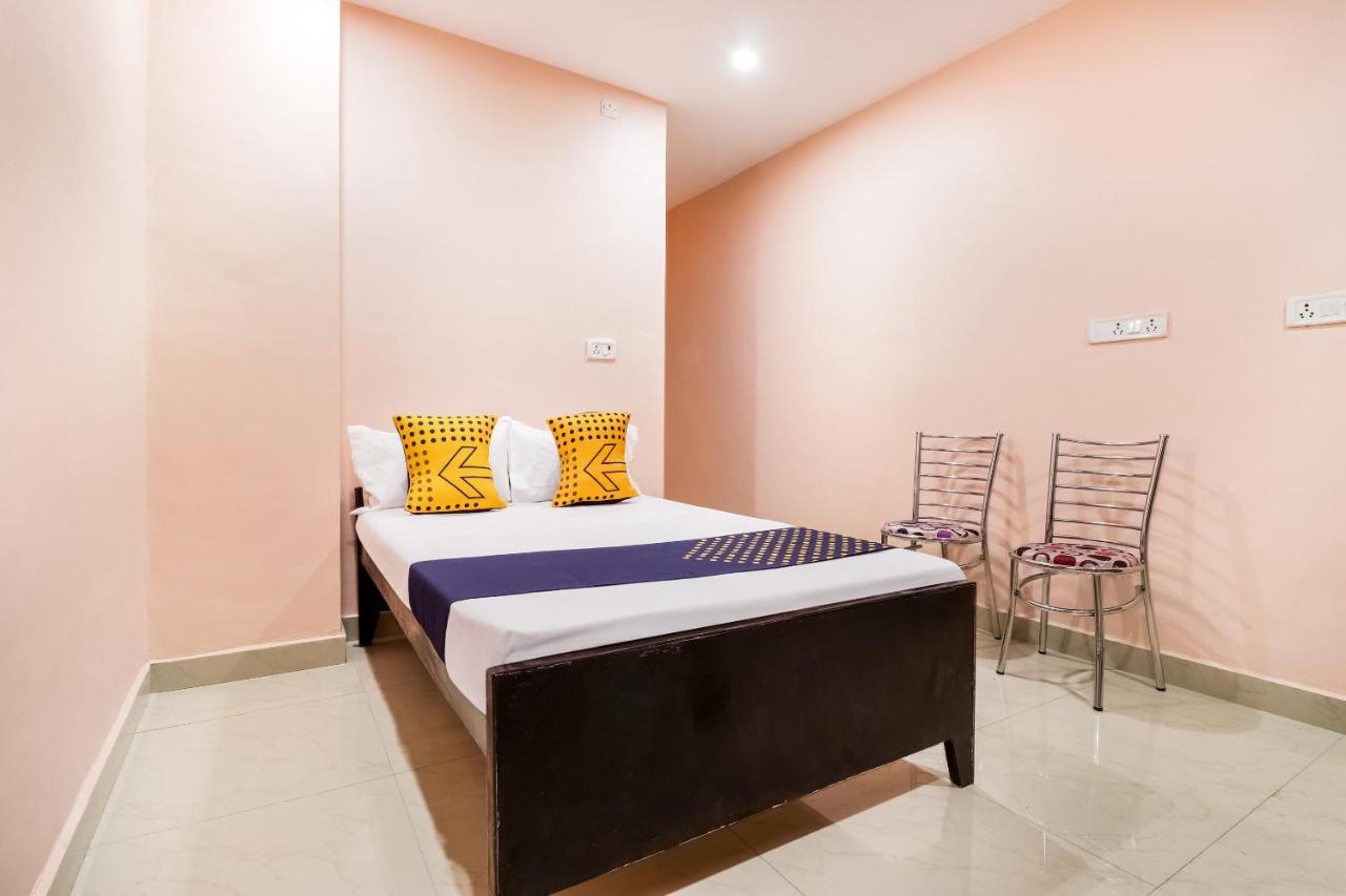Spot On 63000 Hotel S.S. Plaza Banthra Sikandarpur Exteriér fotografie